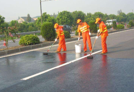 萍乡 彩色路面喷漆维修改色的使用寿命有多长？